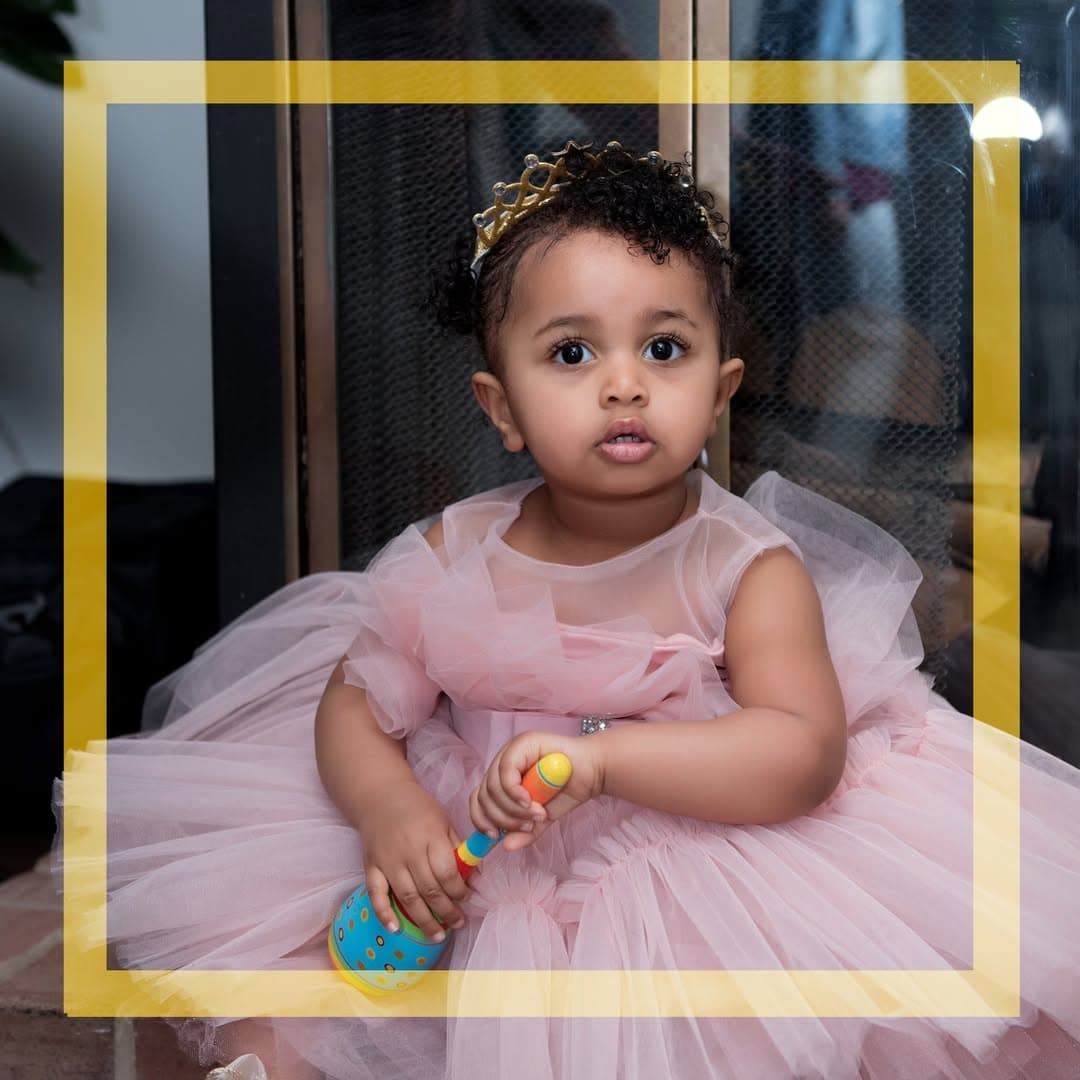 Child's first birthday cake smash session